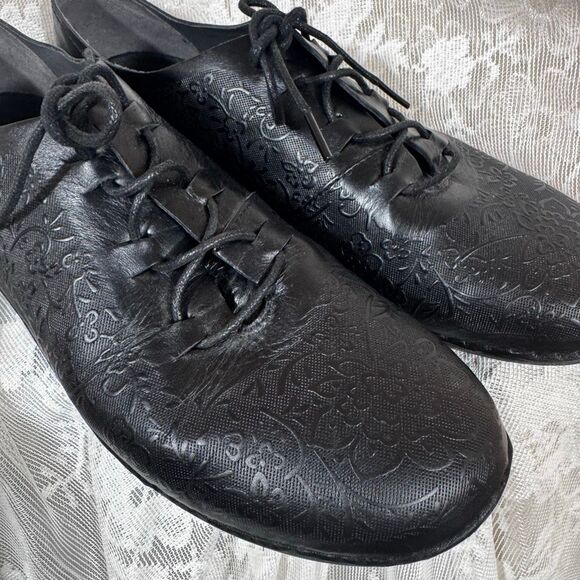 Propét Chantel WCX012L Black Floral Embossed Leather Oxford | Women’s Size 12 M( main image 6